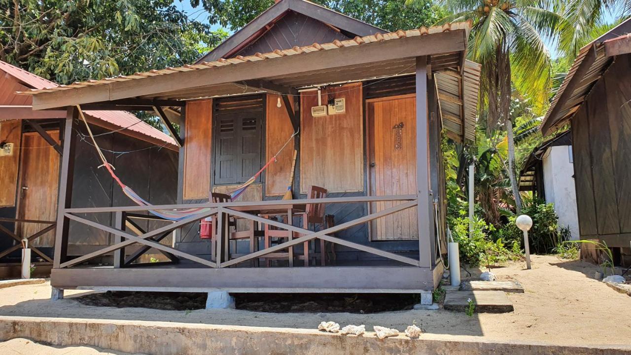 The Station Tioman Hotel Kampong Ayer Batang ภายนอก รูปภาพ