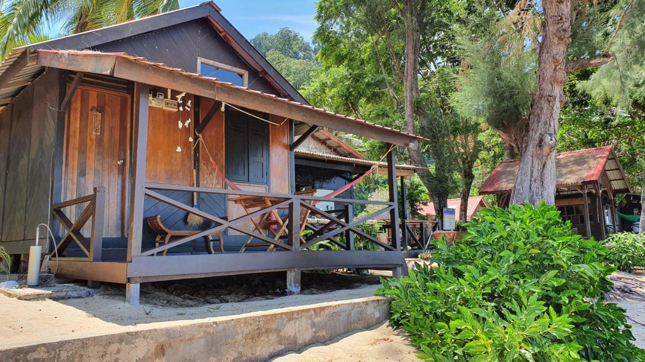 The Station Tioman Hotel Kampong Ayer Batang ภายนอก รูปภาพ