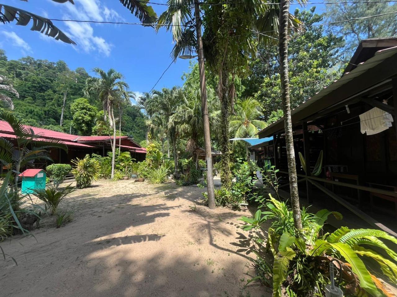 The Station Tioman Hotel Kampong Ayer Batang ภายนอก รูปภาพ