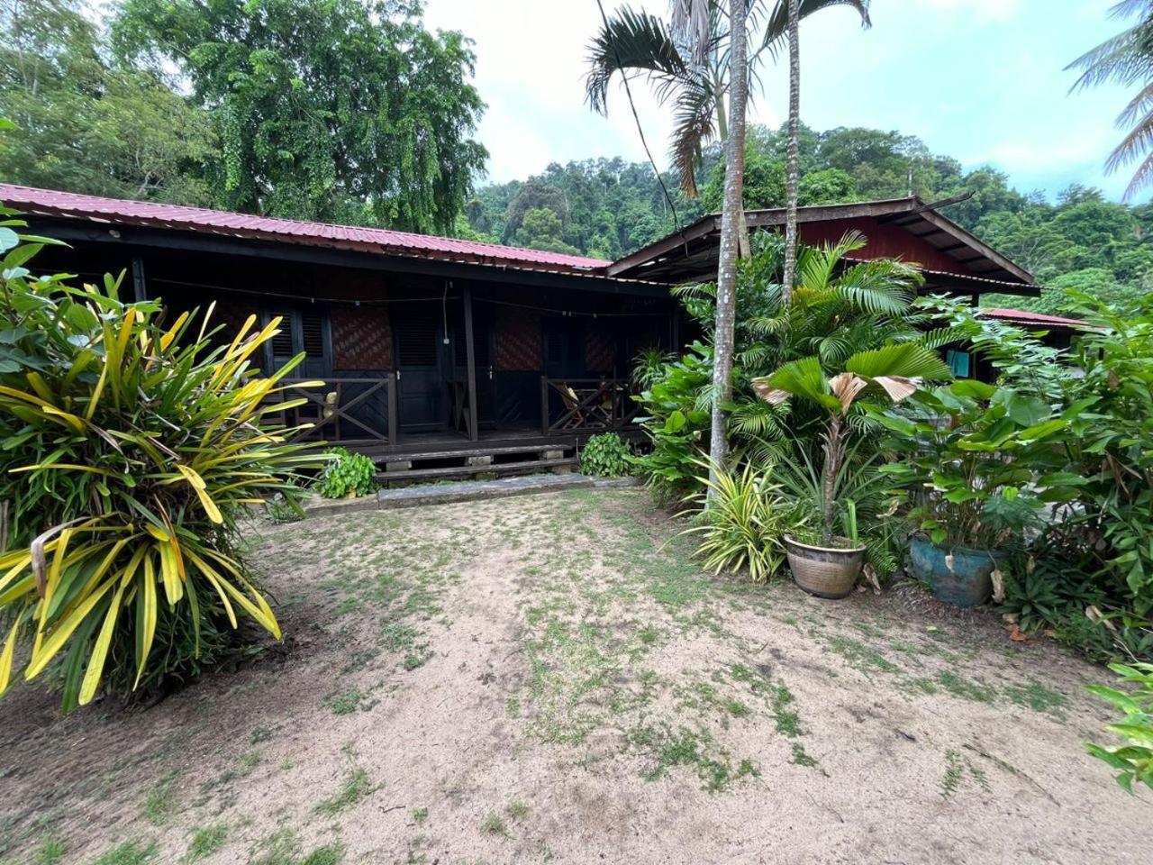 The Station Tioman Hotel Kampong Ayer Batang ภายนอก รูปภาพ