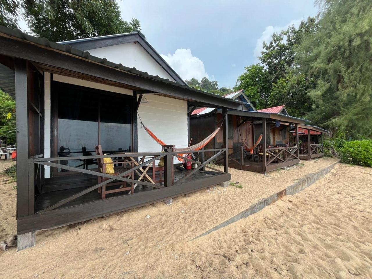 The Station Tioman Hotel Kampong Ayer Batang ภายนอก รูปภาพ
